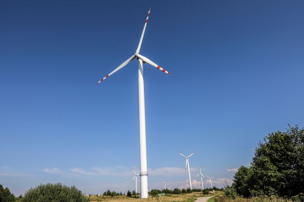 Odnawialne źródła energii: wiatrak