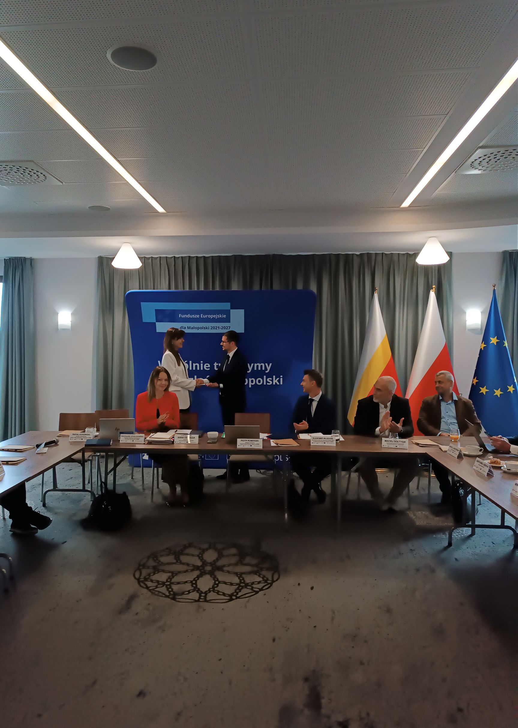 Wręczenie aktu powołania Pani Bogusławie Strzelichowskiej - Zastępcy Dyrektora Departamentu Funduszy Europejskich UMWM. Zdjęcie - źródło własne
